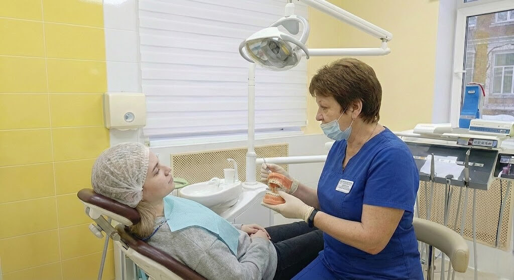 Консультация перед лечением на брекетах